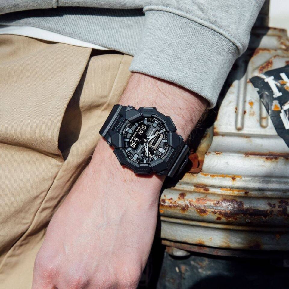Casio G-Shock Carbon Erkek Kol Saati Ga-010-1A1Dr
