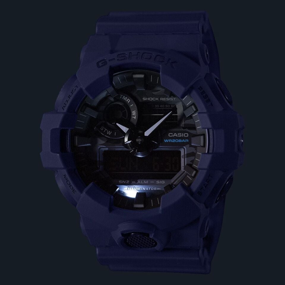 Casio GA-700CA-2ADR G-Shock Erkek Kol Saati