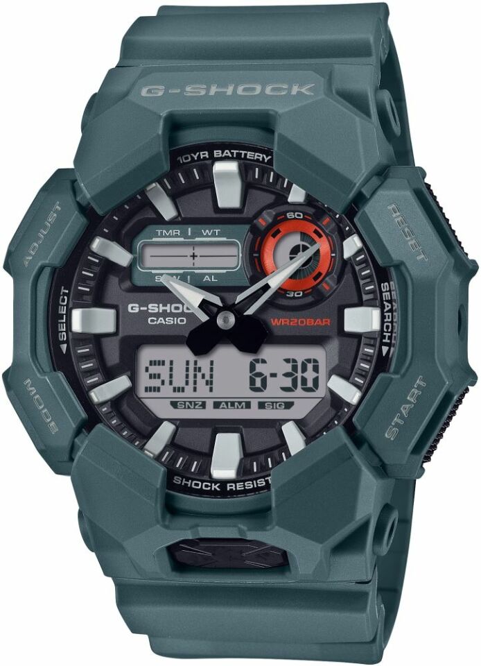 Casio GA-010-2ADR G-Shock Erkek Kol Saati