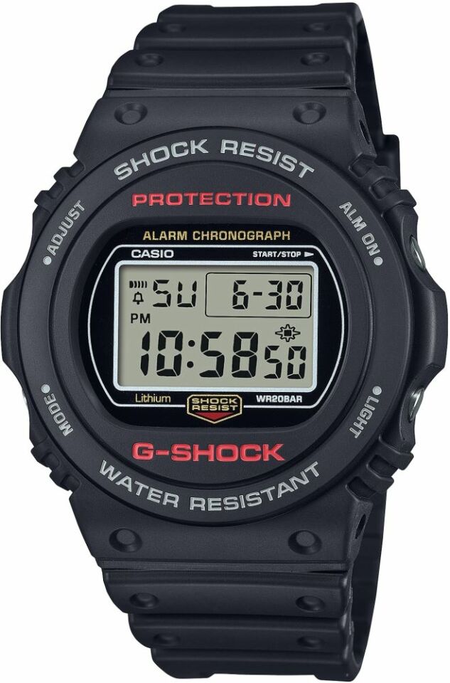 Casio DW-5750UE-1DR G-Shock Erkek Kol Saati