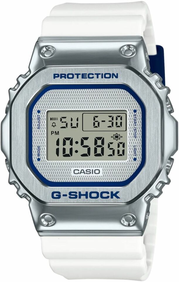Casio Gm-5600Lc-7Dr G-Shock Erkek Kol Saati