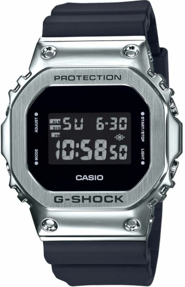 Casio Gm-5600-1Dr G-Shock Erkek Kol Saati