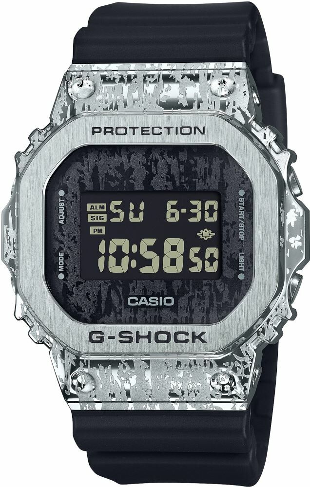 Casio Gm-5600Gc-1Dr G-Shock Erkek Kol Saati