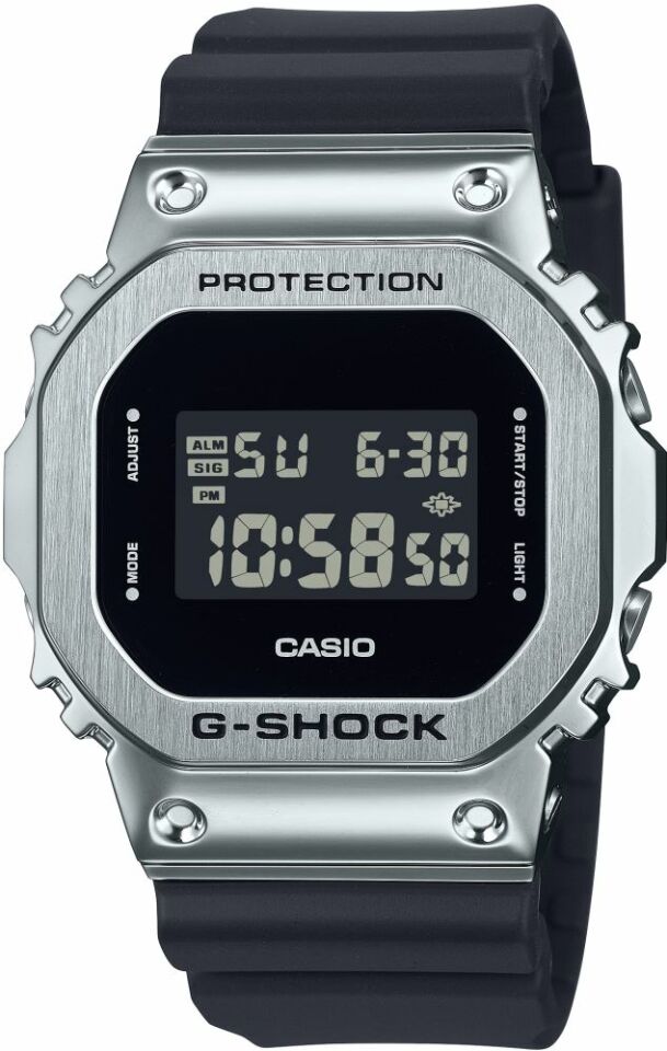 Casio Gm-5600U-1Dr G-Shock Erkek Kol Saati